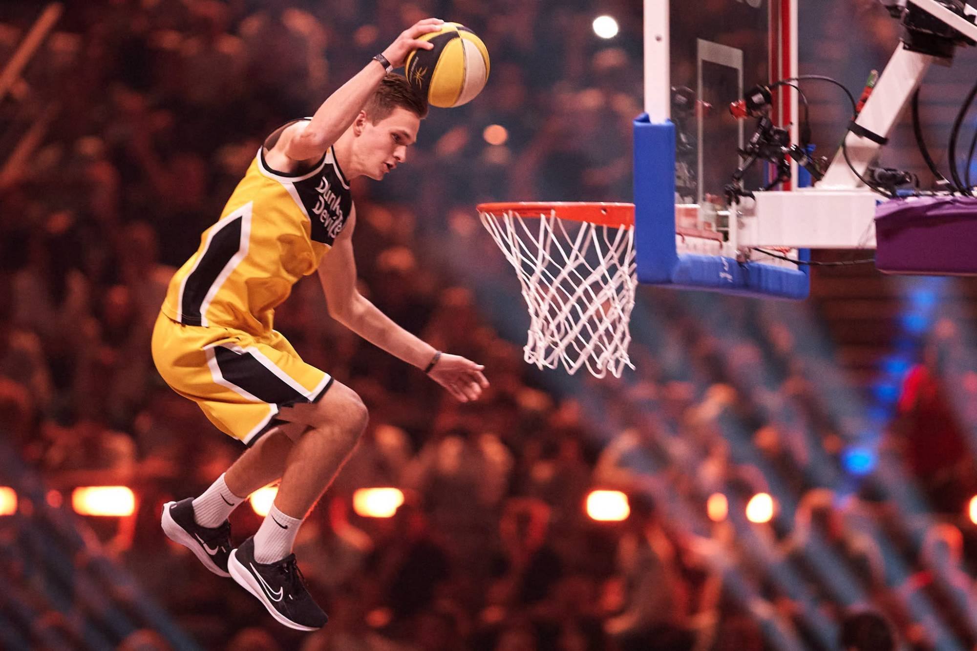 Dunking Devils na dogodku Nastop Dunking Devils ob polčasu na SHAQ All Stars League 3, fotografija 3